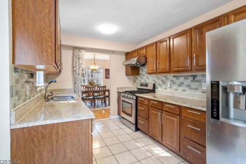 22 Grant Way, Princeton NJ  08540-1600 exterior