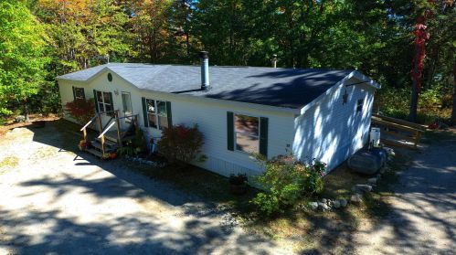 27 Evergreen Ln, Blue Hill, ME 04614-5354