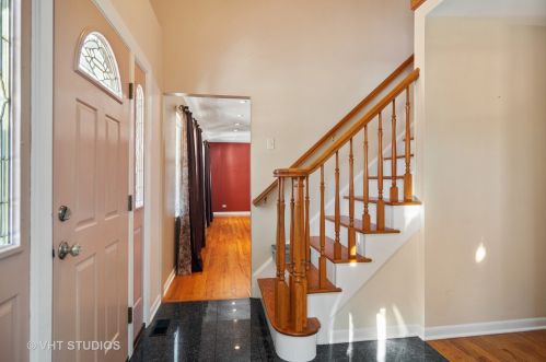 1144 Anderson Dr, Palatine, IL 60074-4147