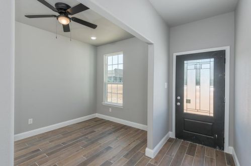 5579 Justine Pl, Fort Worth TX  76126-6353 exterior