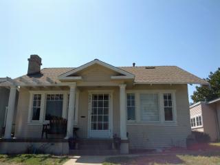 903 Portola Ave, Torrance CA  90501-2147 exterior