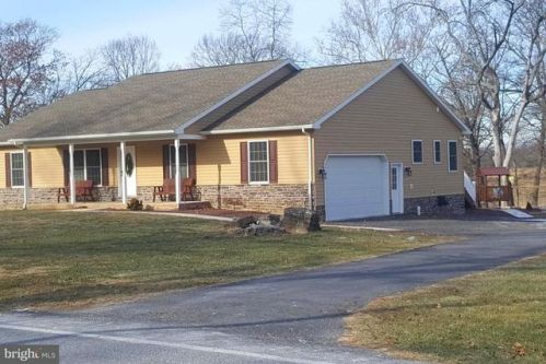 15926 Falling Waters Rd, Williamsport, MD 21795-2102