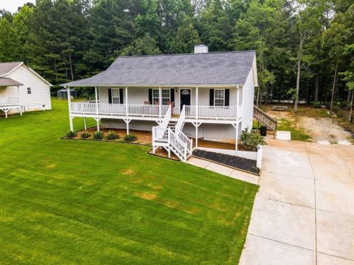 99 Orchard Dr, Temple, GA 30179-5135