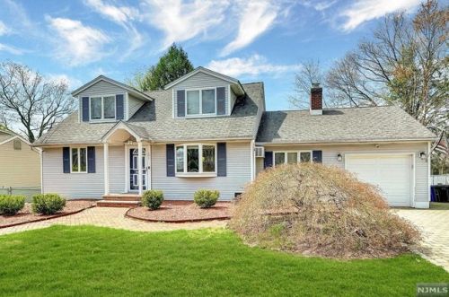191 Bogert Rd, River Edge, NJ 07661-2003