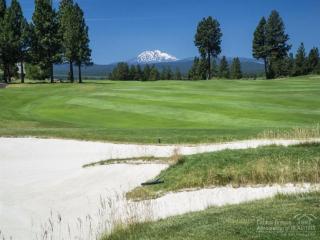 19281 Green Lakes Loop, Bend, OR 97702-1171