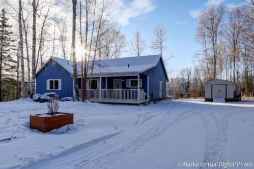 4960 Albert Cir, Wasilla, AK 99623-9864