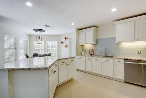 11217 Blairview Ln, Austin TX  78748-3964 exterior