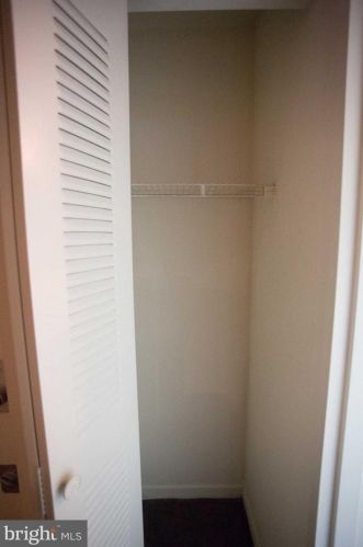 130 Arch St, Philadelphia PA 19106-2200 exterior