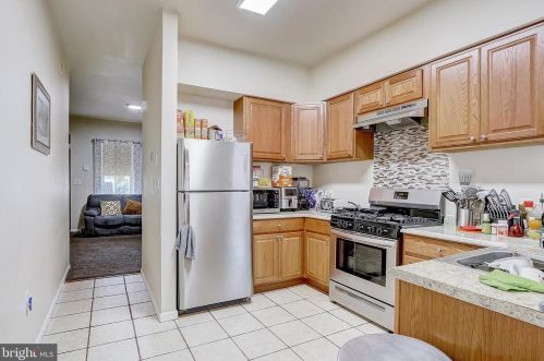 276 Bellevue Ave, Trenton NJ  08618-4622 exterior