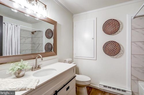 536 Friendship Ave, Lancaster PA  17601-4416 exterior