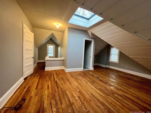 17 Byington Pl, Norwalk CT  06850-3311 exterior