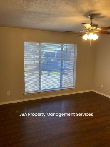 1761 Belshire Ct, Fort Worth TX  76140-5101 exterior