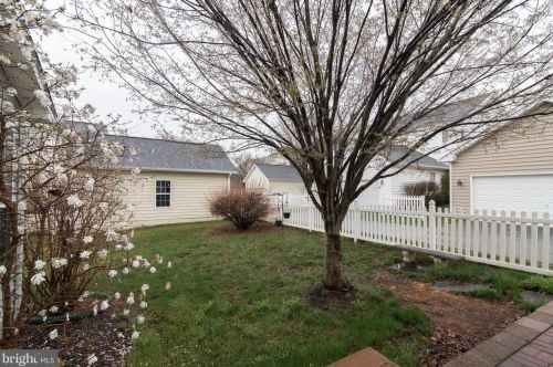 479 Prospect Hl Blvd, Charles Town WV 25414-5498 exterior