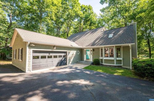 15 Brassie Ter, Bybee, VA 22963-2327