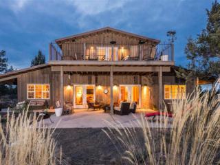 17657 Cascade Estates Dr, Bend, OR 97701-9244