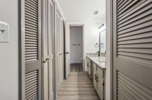 74 Montre Sq, Atlanta GA  30327-4044 exterior