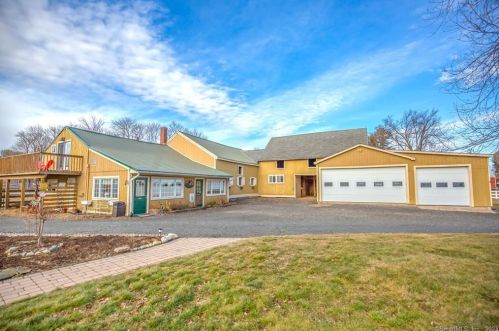 31 Wells Rd, Granby CT  06035-1604 exterior