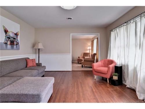 120 King William Dr, Williamsburg, VA