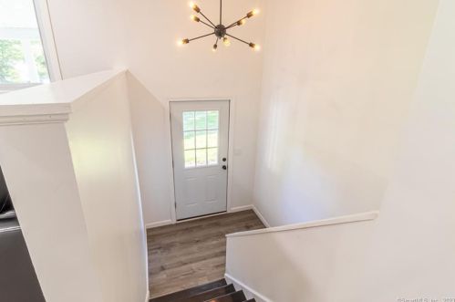 554 Old Hartford Rd, Colchester CT  06415-2732 exterior