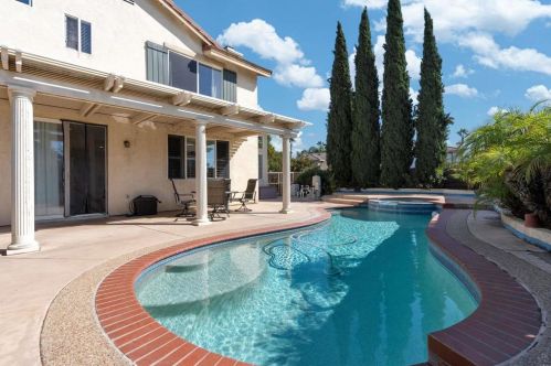 1263 Stanislaus Dr, Chula Vista CA  91913-1401 exterior