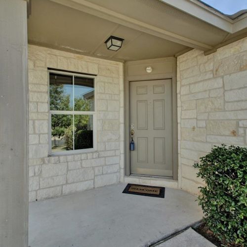 18512 Great Falls Dr, Webberville TX  78653-5395 exterior