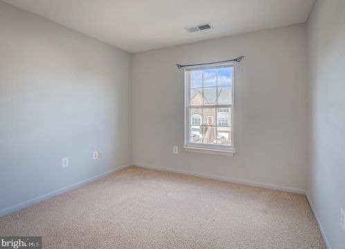 7355 Bloomington Ct, Springfield VA  22150-4920 exterior
