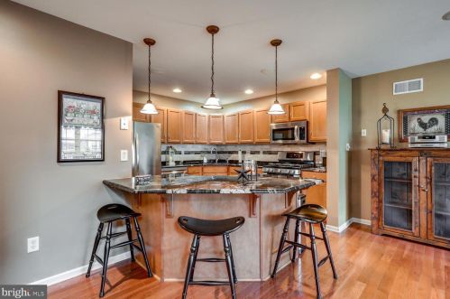 14 Red Leaf Ln, Lancaster PA  17602-7000 exterior