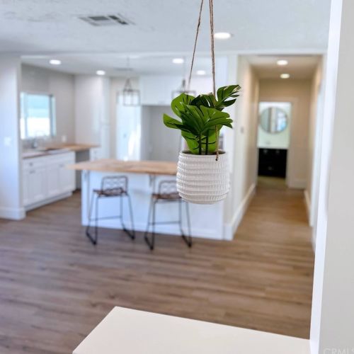 4226 Highland Pl, Riverside CA  92506-1104 exterior