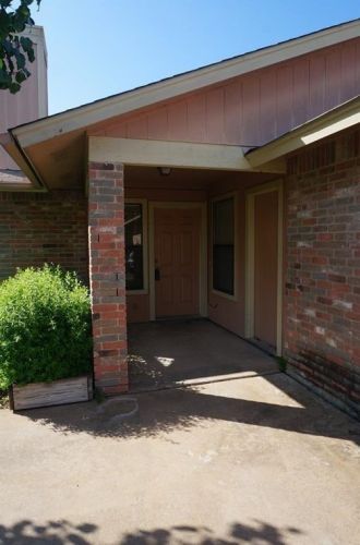 609 Luther Dr, Georgetown, TX 78628-8976