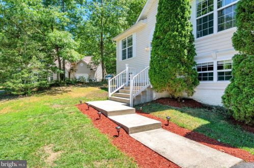 4102 Dartmoor Ct, Fredericksburg, VA 22408-7743