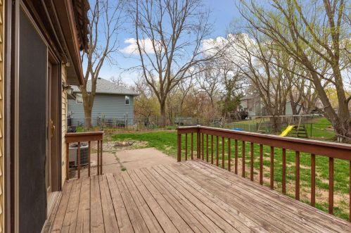 1131 Goodview Ave, Saint Paul MN  55128-6129 exterior