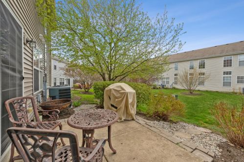 551 Lancaster Dr, Pingree Grove IL  60140-9156 exterior