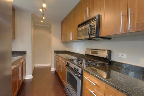 1703 Kennicott Ave, Arlington Hts, IL 60004-3605