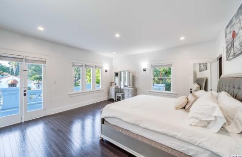 1616 Wabasso Way, Glendale CA  91208-2441 exterior