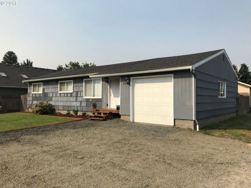 927 54 St, Springfield OR  97478-6137 exterior