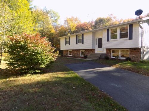 123 Cook Hill Rd, Killingly, CT 06239-3303