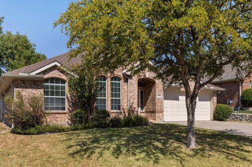 5316 Post Ridge Dr, Fort Worth, TX 76123-2811