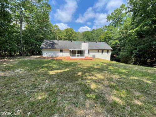95 Ramblewood Dr, Silver Creek, GA 30173-2337