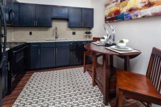 6033 De Zavala Rd, San Antonio TX  78249-2203 exterior