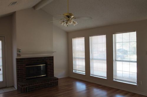 7004 Nohl Ranch Rd, Fort Worth TX  76133-8175 exterior