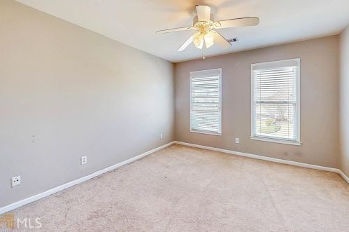 5135 Halcyon Dr, Atlanta GA  30349-1596 exterior