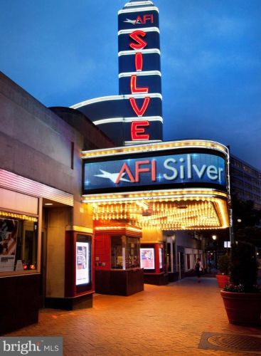 1320 Fenwick Ln, Silver Spring MD 20910-3514 exterior