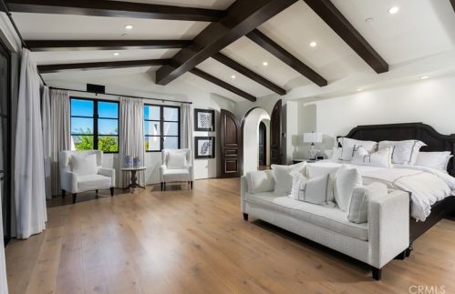 20 Black Falcon, Irvine CA  92603-0420 exterior