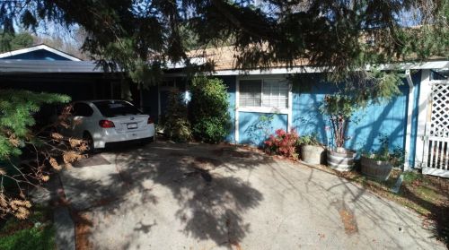 4561 Crown Point Dr, Diamond Springs, CA 95619-9315