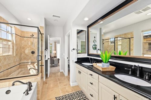 108 Spanish Lace, Irvine CA  92620-3424 exterior