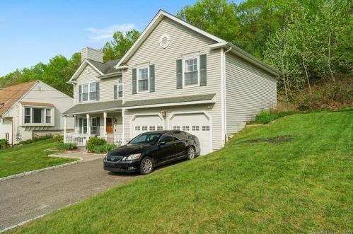 34 Irene Ave, Waterbury, CT 06705-2534