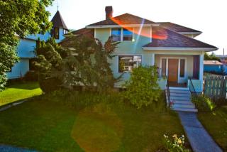 2132 Walnut St, Bellingham, WA 98225-2837