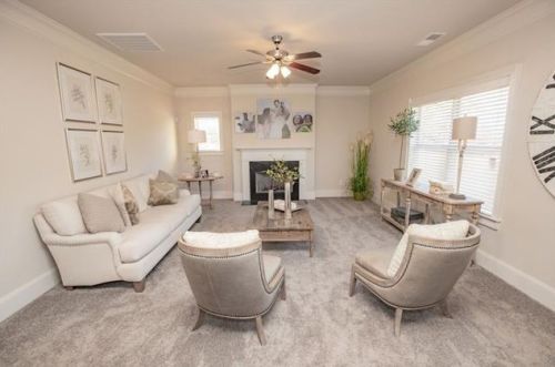 405 Hampton Ct, Porterdale, GA 30016-1625