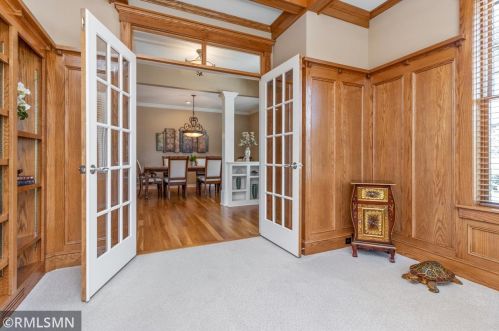 5 Hawthorne Ct, Saint Paul MN  55127-6476 exterior