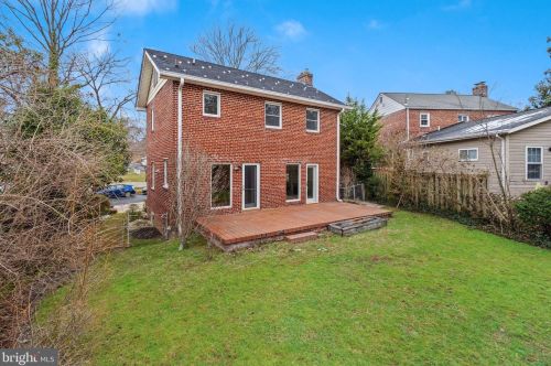 2700 Parker Ave, Silver Spring MD 20902-2645 exterior